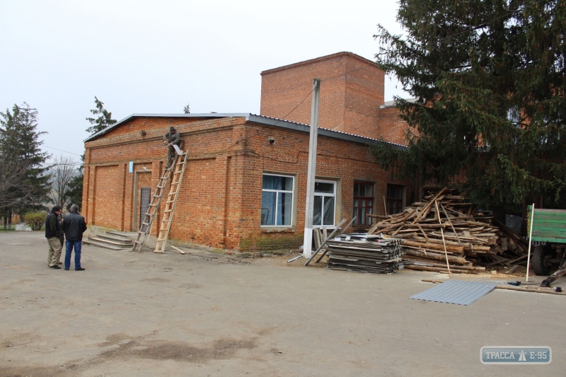 Ремонт крыши Дома культуры завершился в селе на севере Одесщины