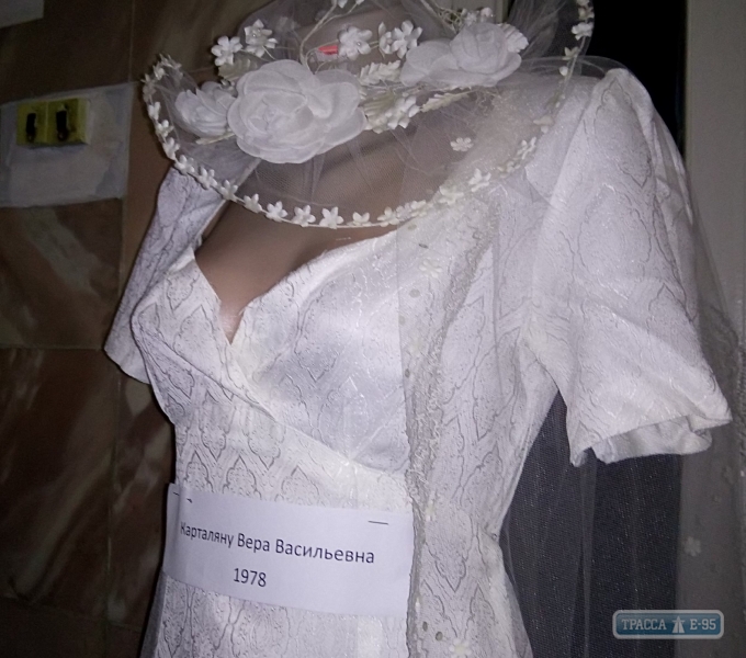 Выставка свадебных платьев разных времен прошла на юге Одесщины