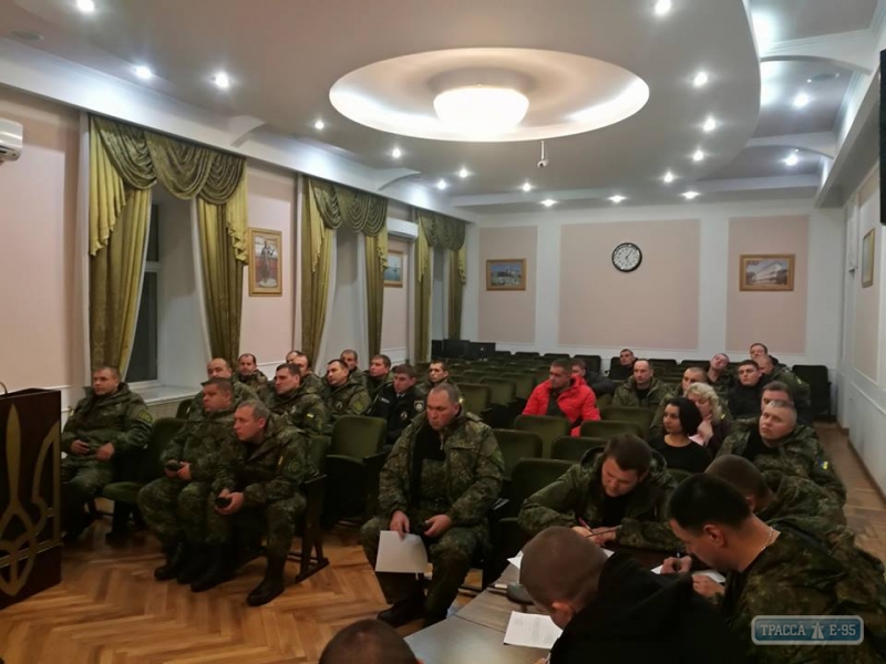 Одесские полицейские отправились на службу в зону АТО