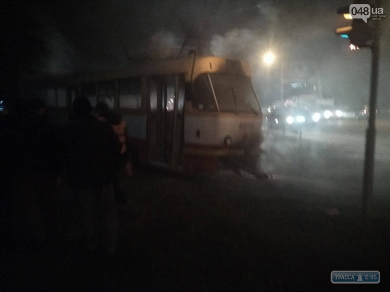 Трамвай с пассажирами загорелся в Одессе
