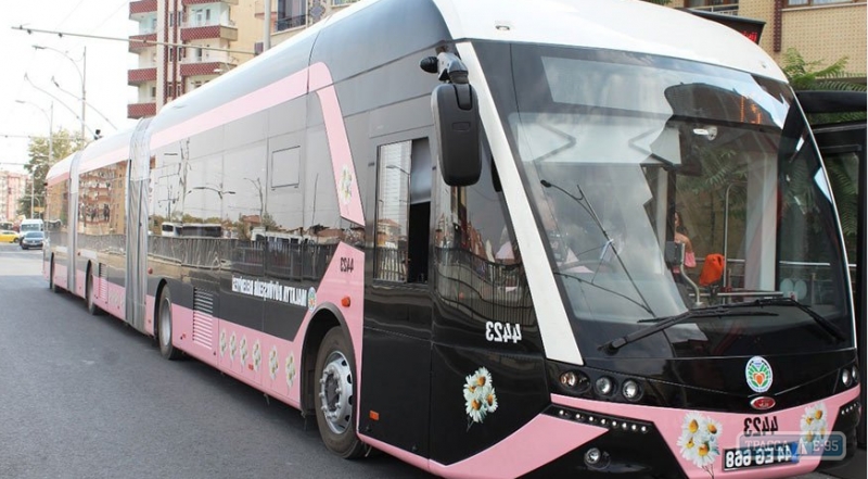 Турецкие автобусы, в которых должны были возить чиновников на работу, так и не прибыли в Одессу