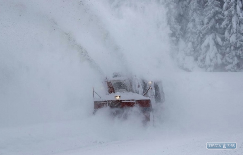 На трассе Киев-Одесса ограничено движение из-за снежных заносов