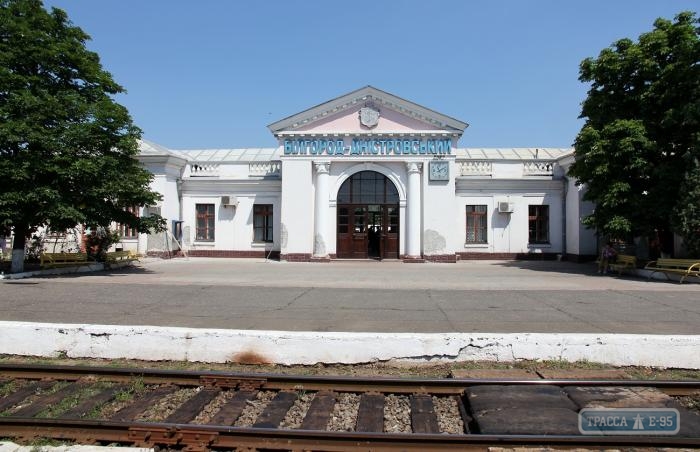 Центр и юг Одесской области соединил новый поезд