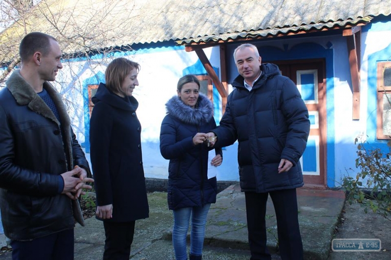 Семь детей-сирот получили жилье в Ивановском районе Одесской области