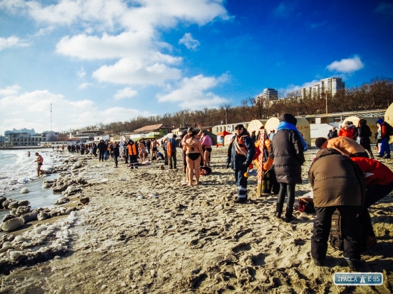 Одесские власти отвели под Крещенские купания три морских пляжа