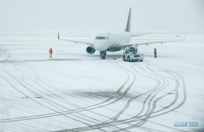 Одесский аэропорт отменил ряд рейсов из-за непогоды
