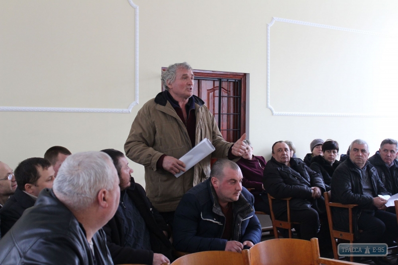 Аграрии Ананьевского района Одесщины, потерявшие право на аренду земли, требуют вернуть им участки
