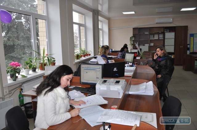 Центр админуслуг в Болграде начал прием документов на изготовление биометрических паспортов