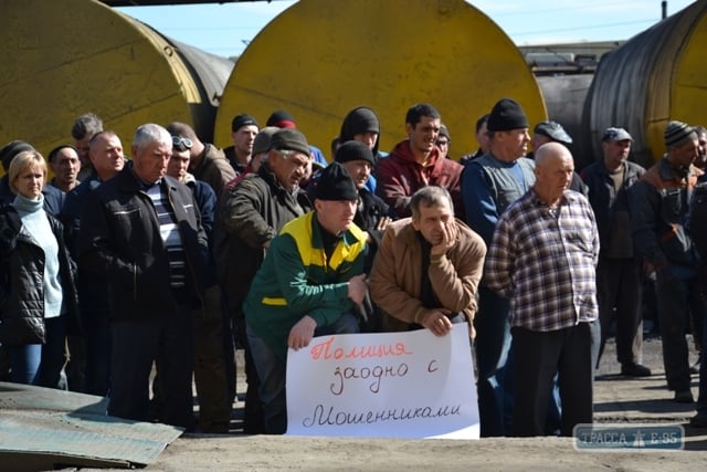 Более 500 человек в Измаиле оказались под угрозой увольнения из-за мошенников