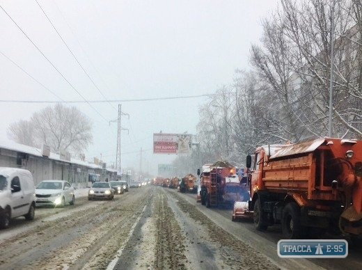 Въезд большегрузного транспорта в Одессу временно запрещен