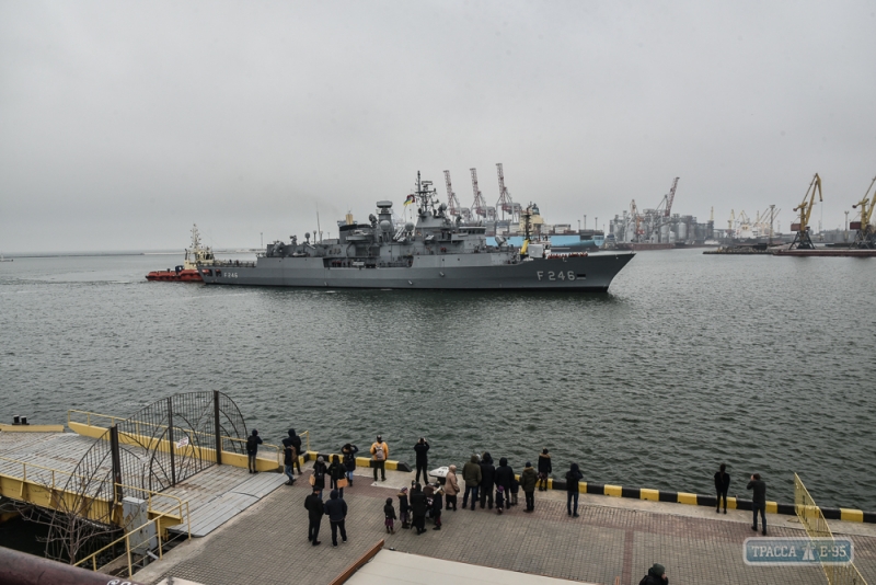Военные корабли Турции зашли в Одесский порт (фото)