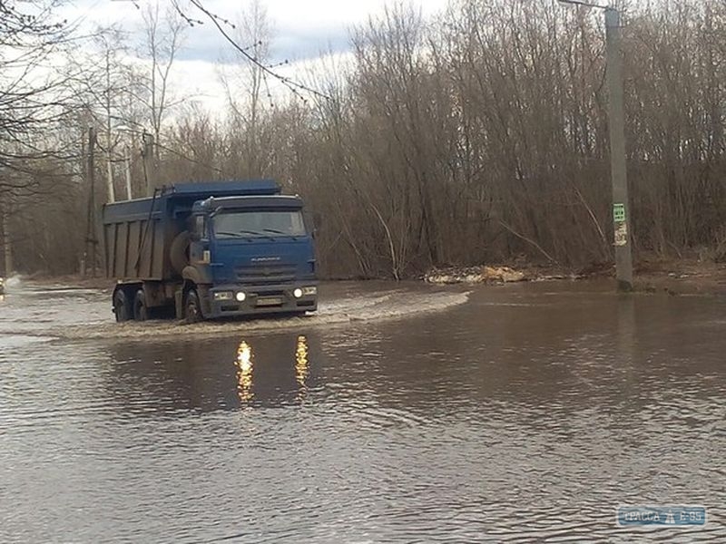 Спасатели трижды откачивали воду из подтопленных районов Одесской области 