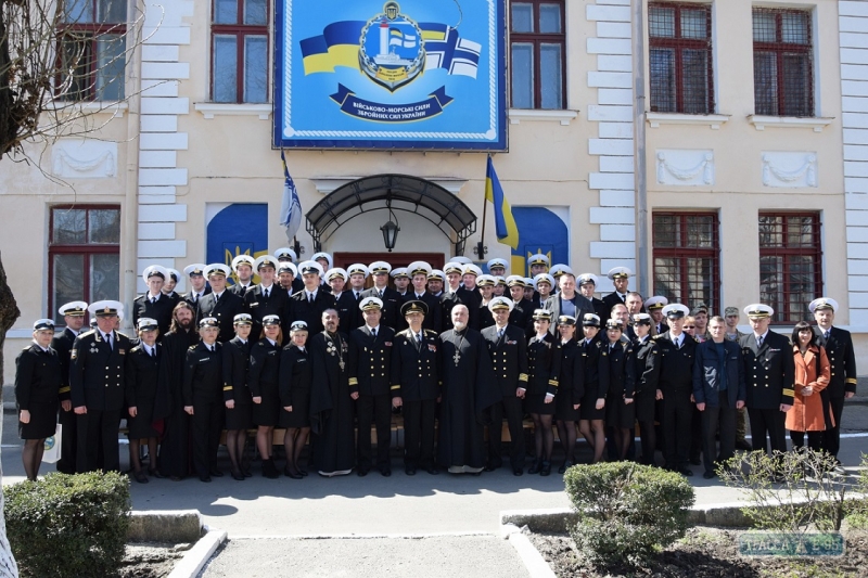 Военнослужащие отметили в Одессе день создания Западной военно-морской базы (фото)