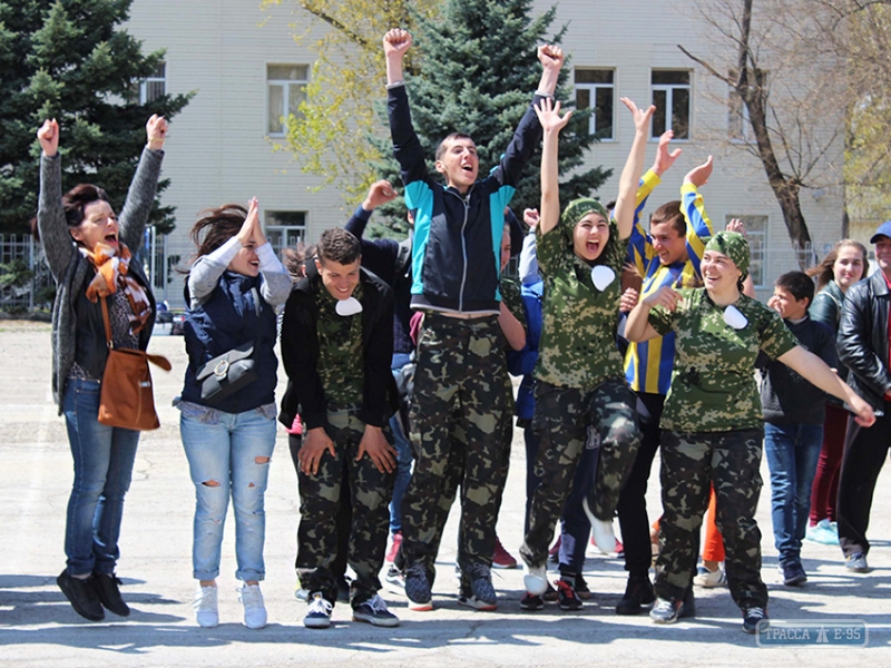 Школьники Болградского района сыграли в военно-патриотическую игру 