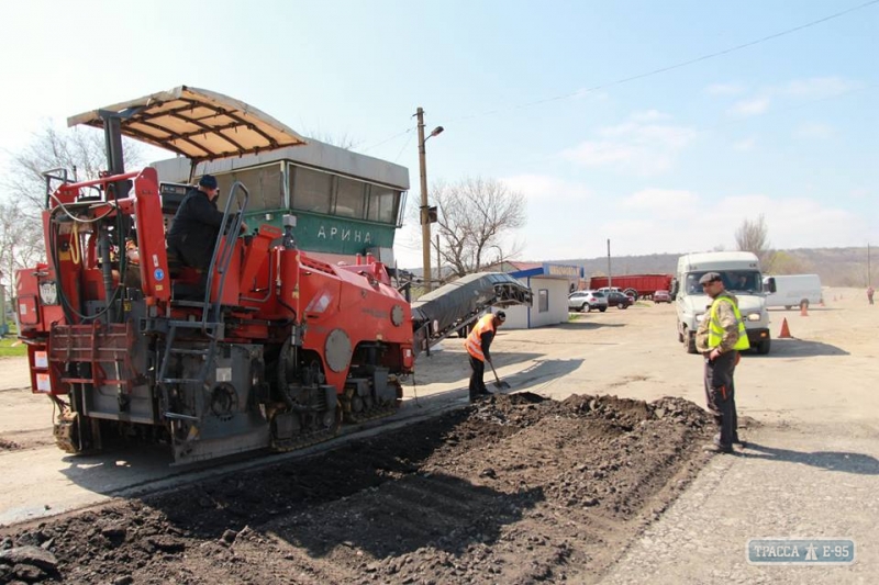 Таможенный эксперимент дал 72 млн грн на ремонт одной из самых плохих автодорог Одесского региона