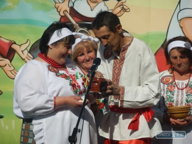 Масштабный фестиваль каши впервые прошел на севере Одесской области (фоторепортаж)