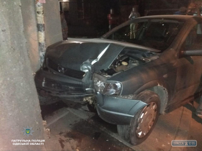 Два пассажира пострадали в Одессе из-за нетрезвого водителя