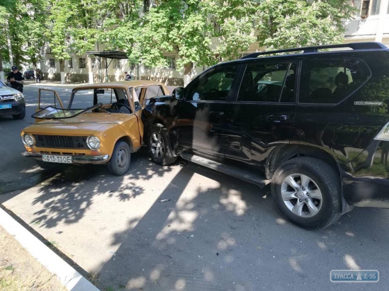 Депутат Одесского облсовета спровоцировала ДТП в Измаиле, есть пострадавшие (ФОТО)