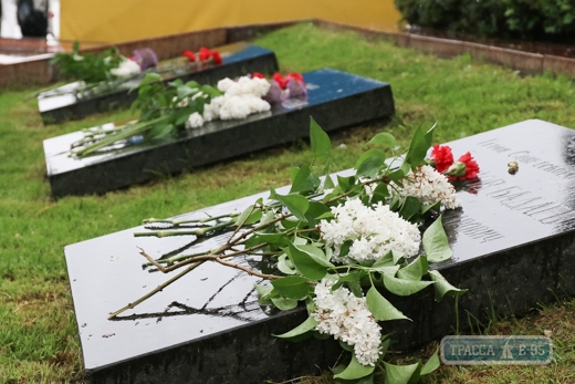 Одесситы почтили память жертв Второй мировой войны в День памяти и примирения (фото)