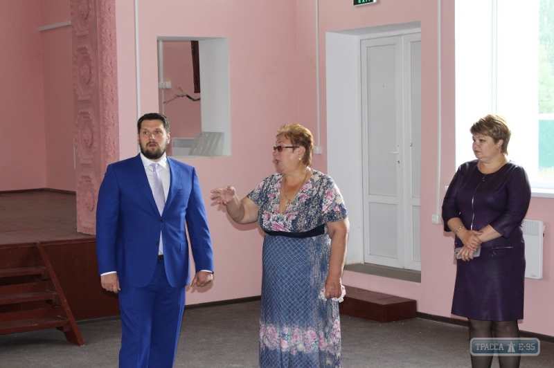 Народный депутат Украины проинспектировал ход капитального ремонта Дома культуры на юге Одесщины