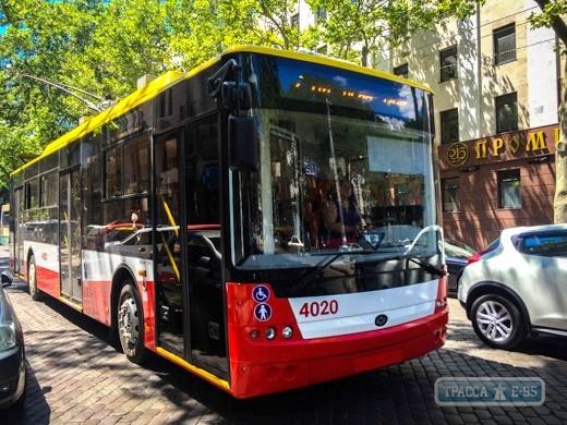 Проезд в некоторых троллейбусах в Одессе на день станет бесплатным