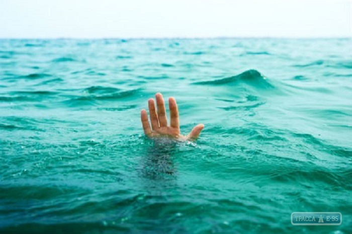 Отдыхающий утонул в море на пляже в Одессе