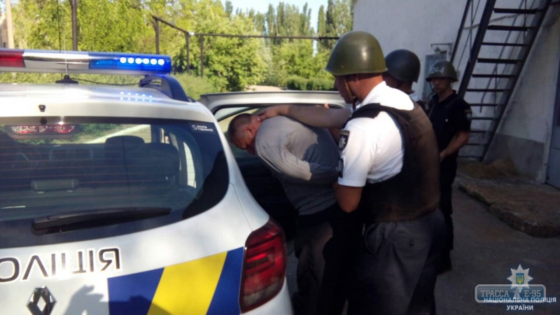 Полицейские провели учения по освобождению от преступников водоочистной станции 
