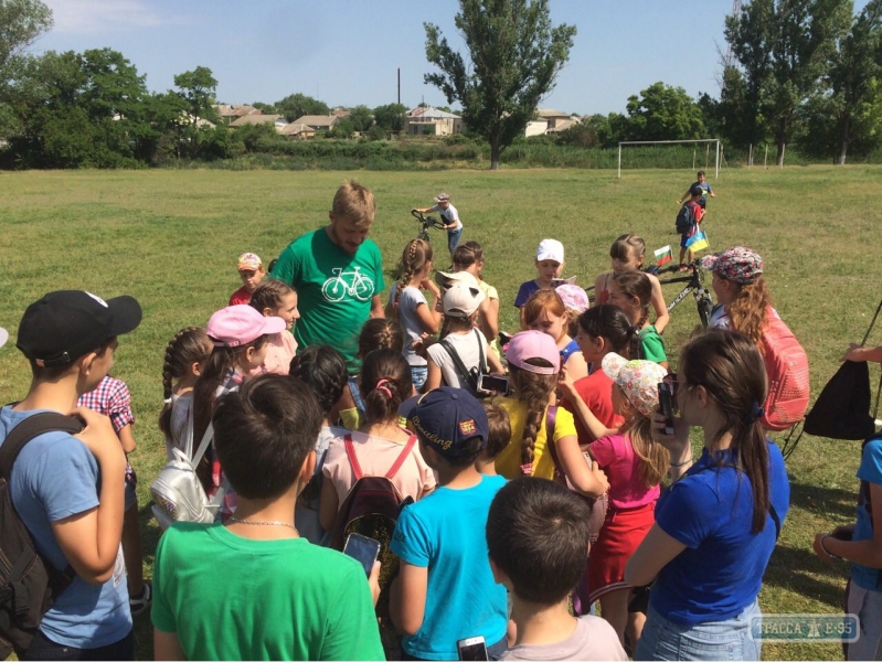 Известный велопутешественник совершил велопробег с детьми на юге Одесской области
