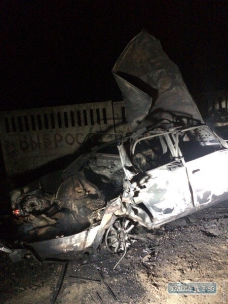 Автомобиль взорвался в Одесской области: пострадали три человека