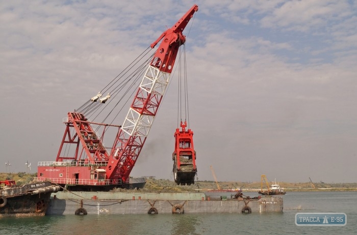 Иностранный и украинский бизнес предложил провести рекордное дноуглубление в порту 