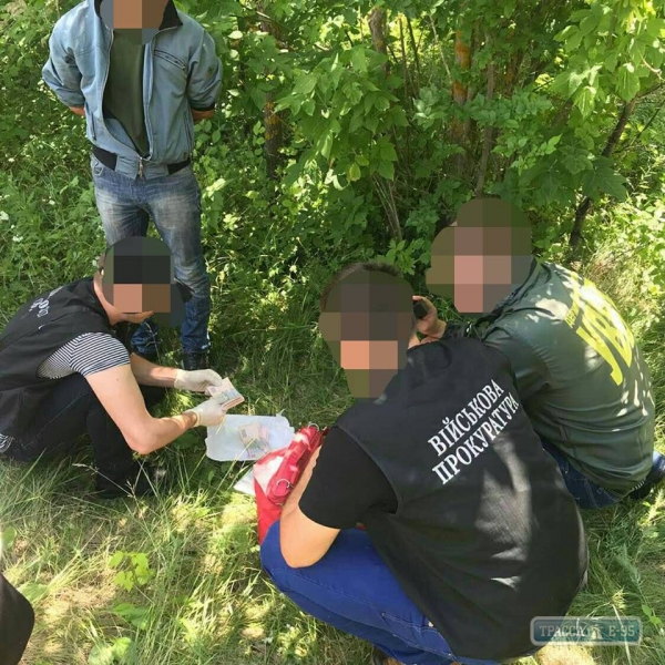Инспектор пограничной службы в Одесской области попался на взятке