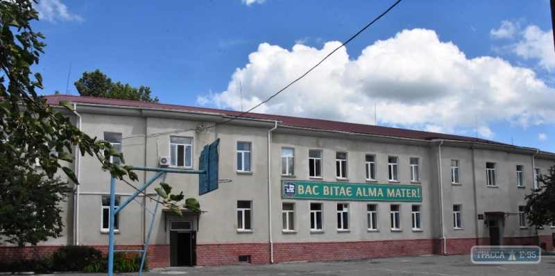 Власти Одесской области обещают в ближайшее время отремонтировать общежитие Подольского медучилища