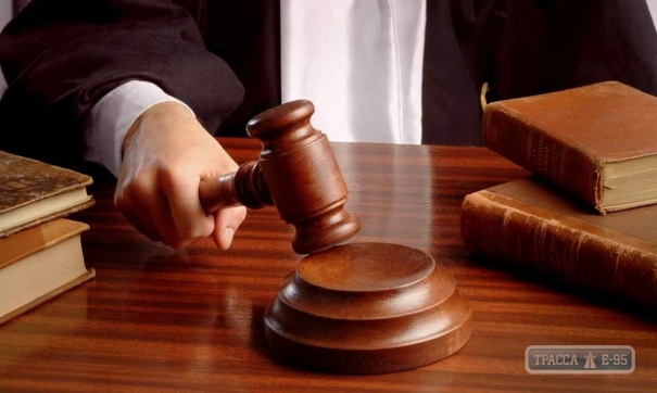Одесский суд приговорил мужчину к 7 годам лишения свободы за разбой и кражи