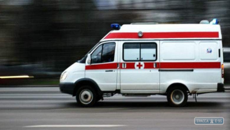 Женщина получила серьезные травмы, упав в пустой бассейн в селе на Одесщине