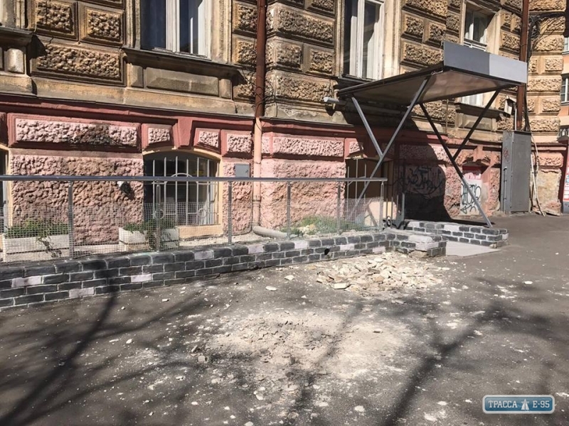Мэрия обещает провести противоаварийные работы на 22-х зданиях в историческом ареале Одессы