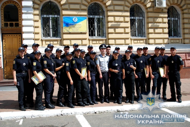 Одесские правоохранители приняли 24 новобранца в свои ряды (фото)