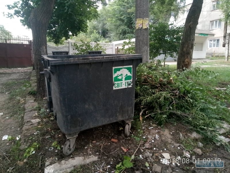 Единственное предприятие по сбору и вывозу мусора в Болграде прекратило свою работу