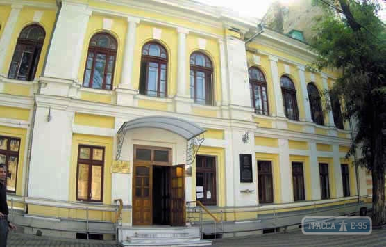 Министерство культуры сменило ректора одесской музыкальной академии после истории со взяткой