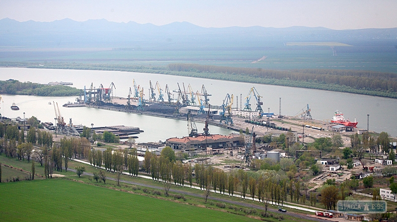 Румынская компания проведет дноуглубление в морских портах Измаила и Рени