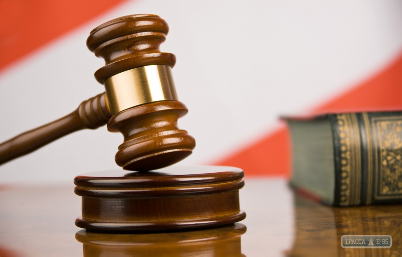 Суд признал незаконным решение сельского головы о выселении ромов из Лощиновки