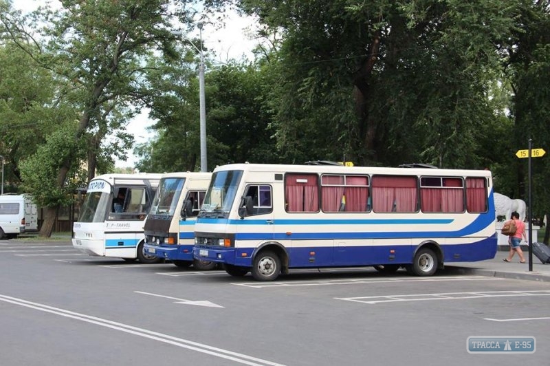 Жители райцентра жалуются на перевозчиков маршрута Одесса-Ширяево