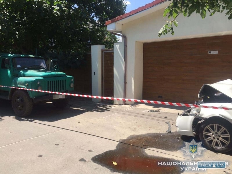 Полиция задержала подозреваемых в «таране» грузовиком автомобиля с двумя одесскими активистами