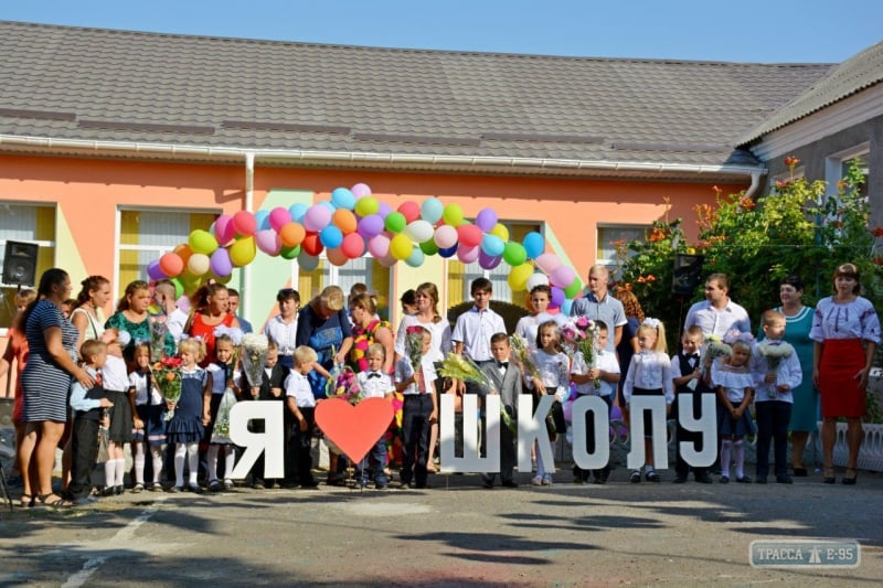 Первый звонок в Ширяевском районе отметили открытием новой начальной школы