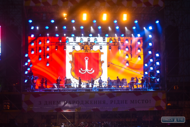 День города в Одессе завершился масштабным праздничным концертом (фото)
