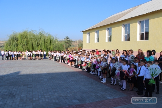 Школьники села Долинское Ренийского района отметили двойной праздник
