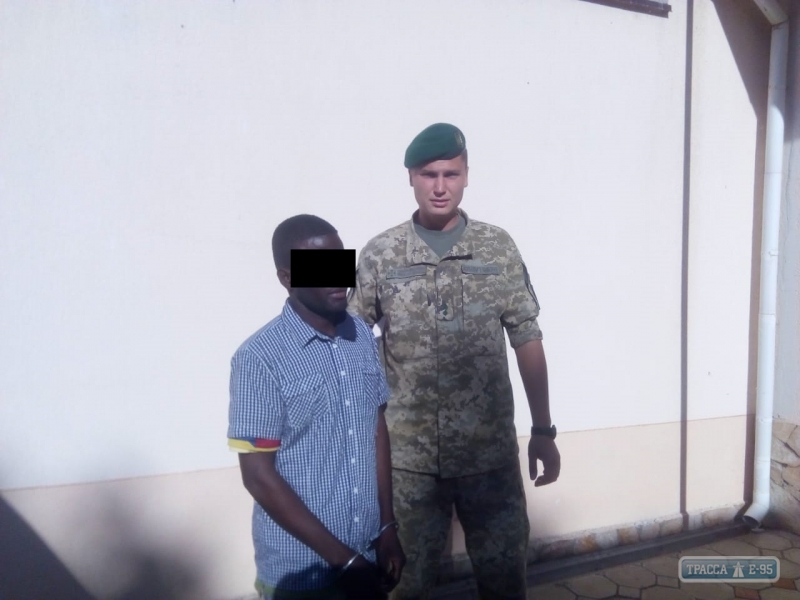 Пограничники задержали в Одесской области гражданина Гамбии, выдававшего себя за француза