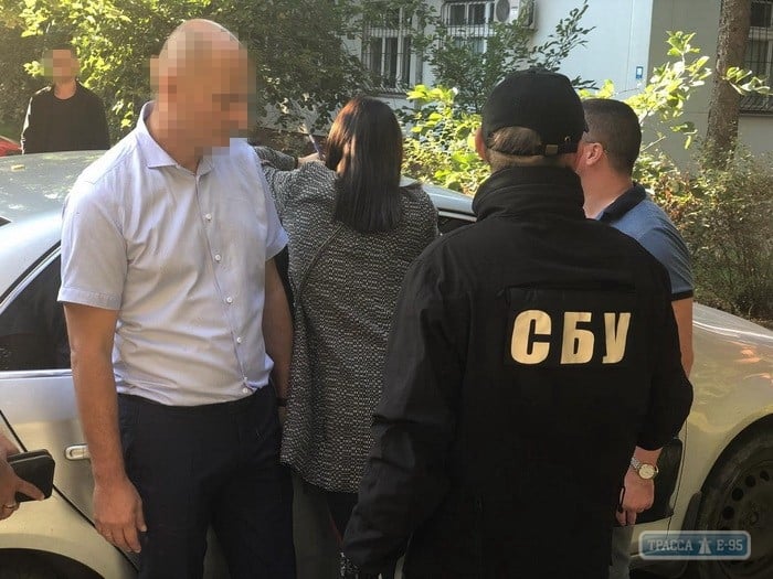 СБУ поймала взяточника среди руководителей Одесской таможни