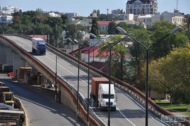 Движение на всей протяженности шестикилометровой эстакады открыто в Одесском порту