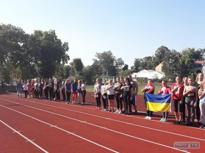 Более 300 студентов Одесской области приняли участие в спартакиаде по легкой атлетике