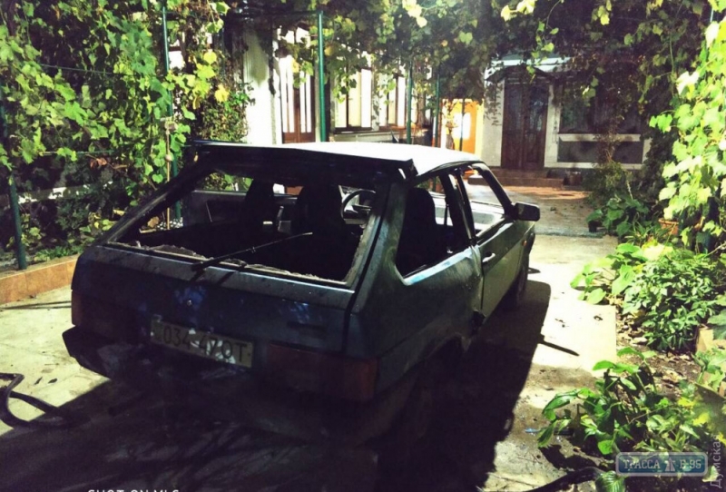 В Одесской области подорвали авто местной чиновницы (фото)